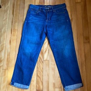 Old navy classic mom rolled capris